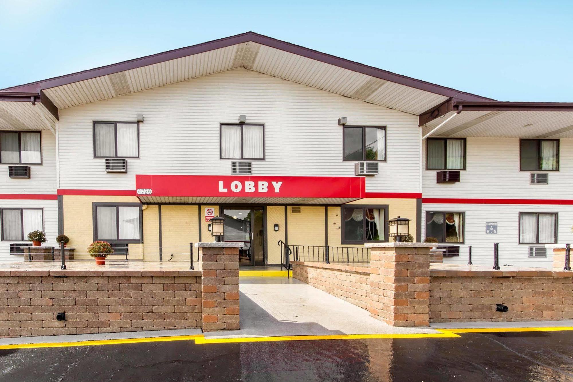 Econo Lodge Madison Exterior foto